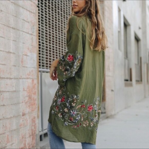 Floral Embroidered Kimono - Picture 4 of 8